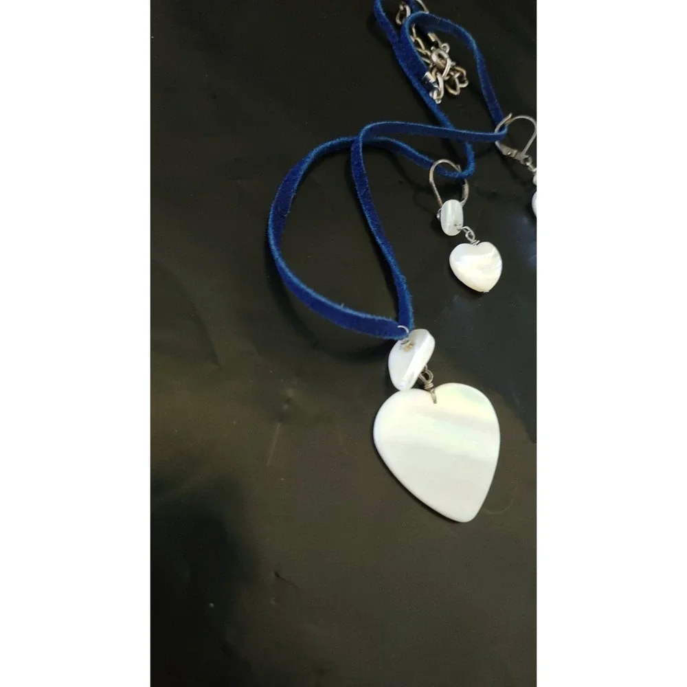 Vintage Mother of Pearl Heart Necklace Earrings Set Blue Velvet Cord 16in